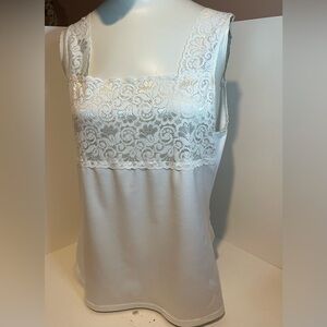Cinema Etoile square neck, White Lace Sleeveless Top large